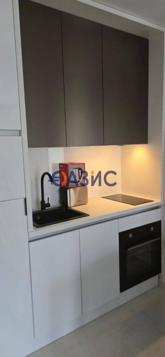 Продава се Двустаен апартамент в к.к. Слънчев бряг - 50 кв.м за 1138 €/кв.м - Снимка #9