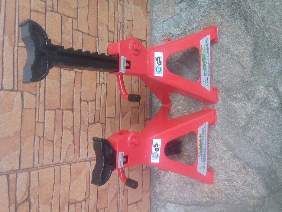 Стойки за автомобил (подпори)-3 и 6 тона