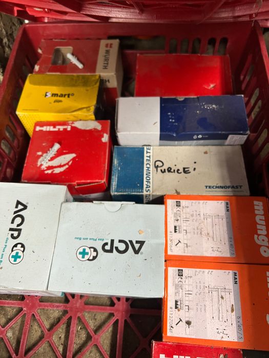 Hilti Negrese ,forante , puricei , șuruburi lemn.