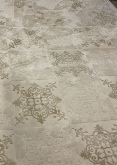 Ковер 2,50*1,50 в идеальном состоянии