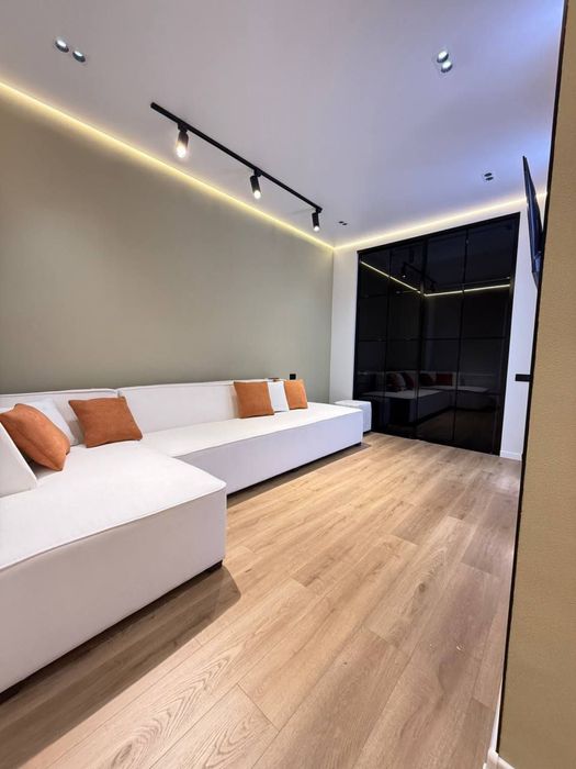 Юнусабад 13 2/8/8 Кирпич Евро Обст ЖК Менинг Уйим