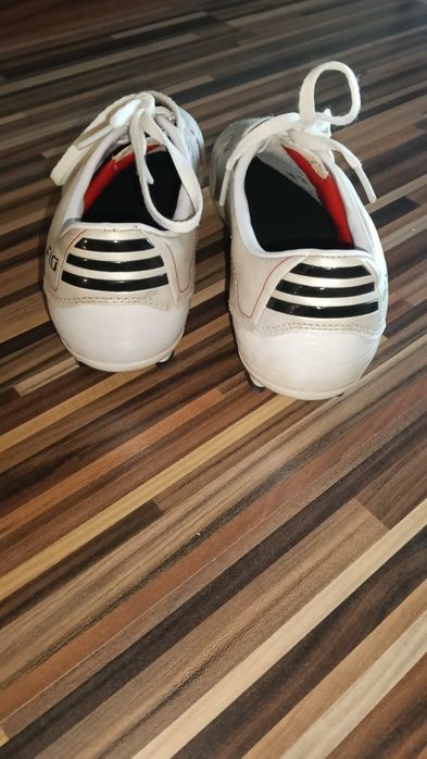 Ghete fotbal crampoane 36 Adidas F10