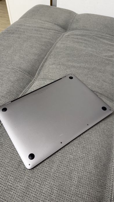 Macbook pro 2017 i3 a1708