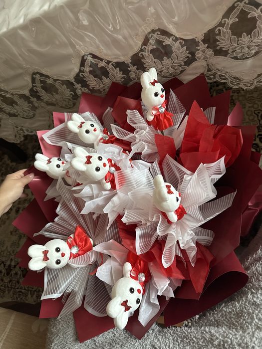 Цветы с мишками.