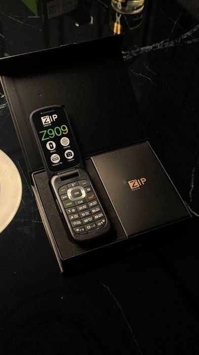 Zip 909 tugmali telefoni