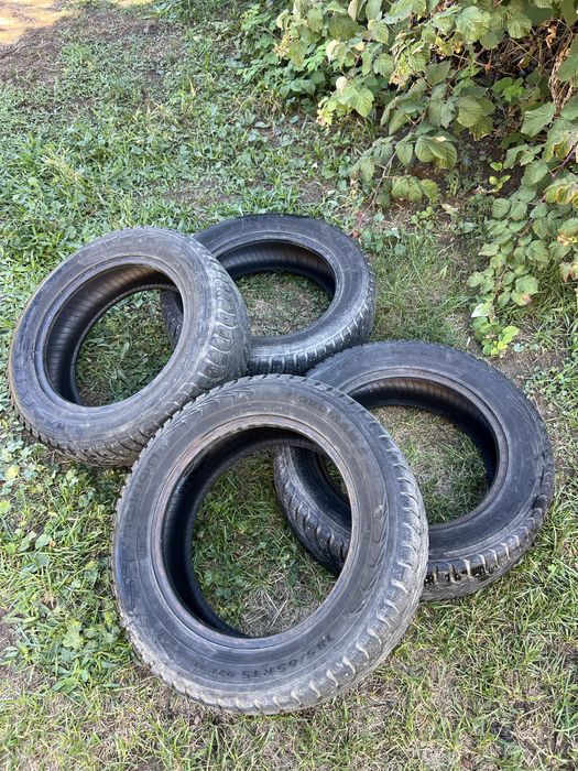 Комплект зимних шин 185/65/15