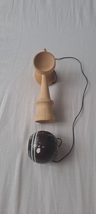 Set up custom kendama