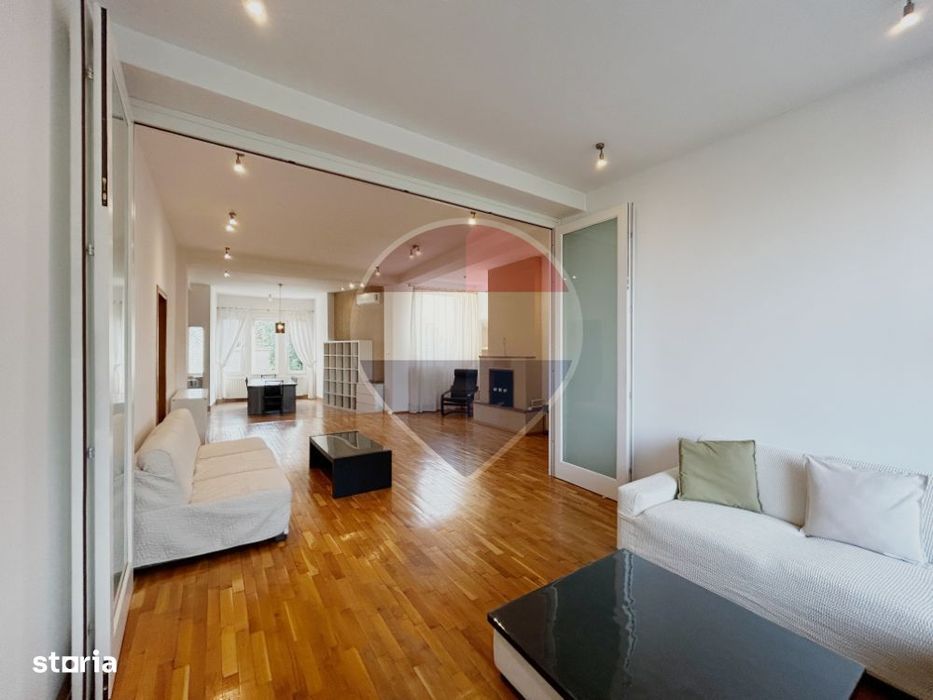 Apartament spatios 3 camere in zona Primaverii