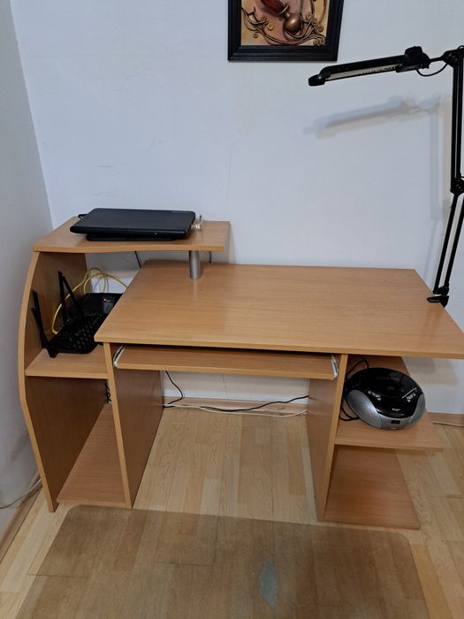 Ученическо бюро.