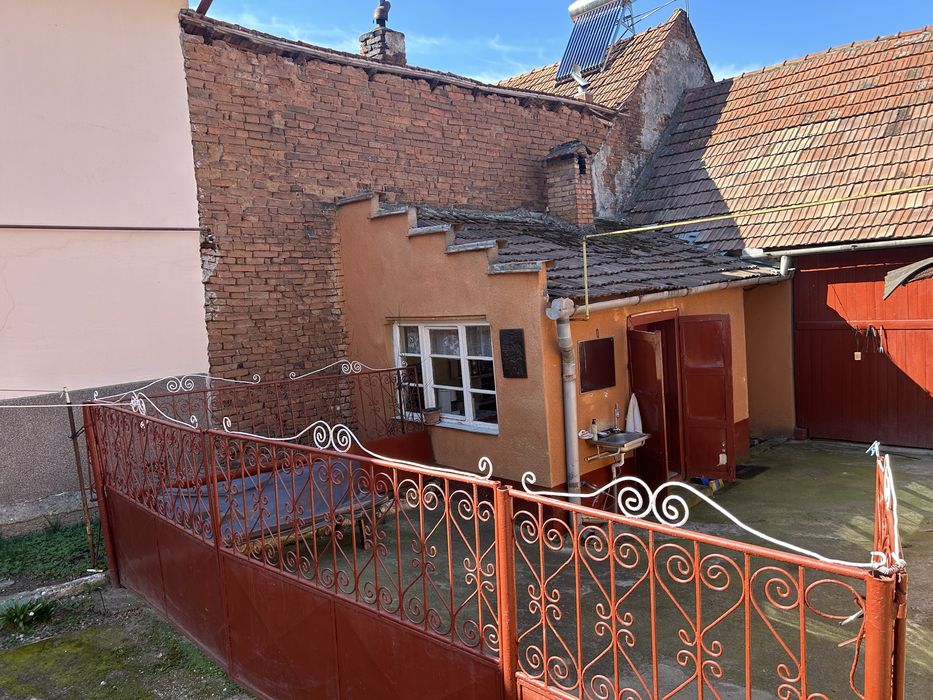 Vand casa la țara Saliste