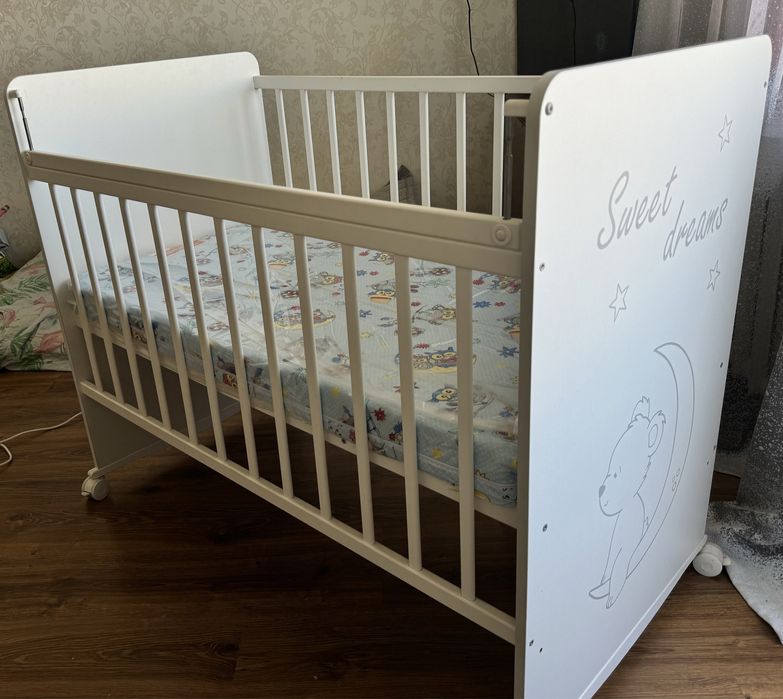 Детская кроватка