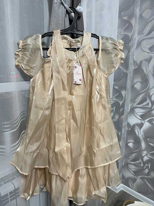 Вечернее коктейльное платье