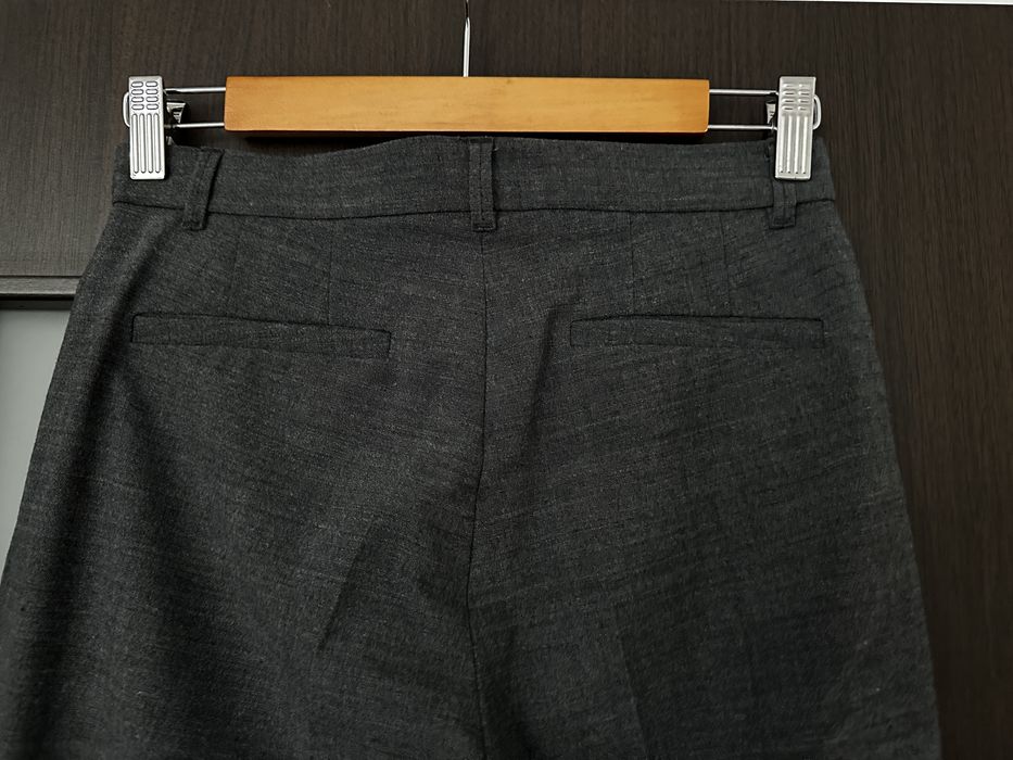 Pantaloni lână Betty Barclay mărimea 34