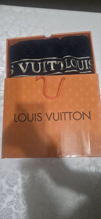LOUIS VUITTON-Комплект Кърпи.