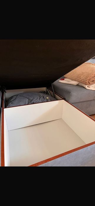 Продам диван в хорошем состоянии