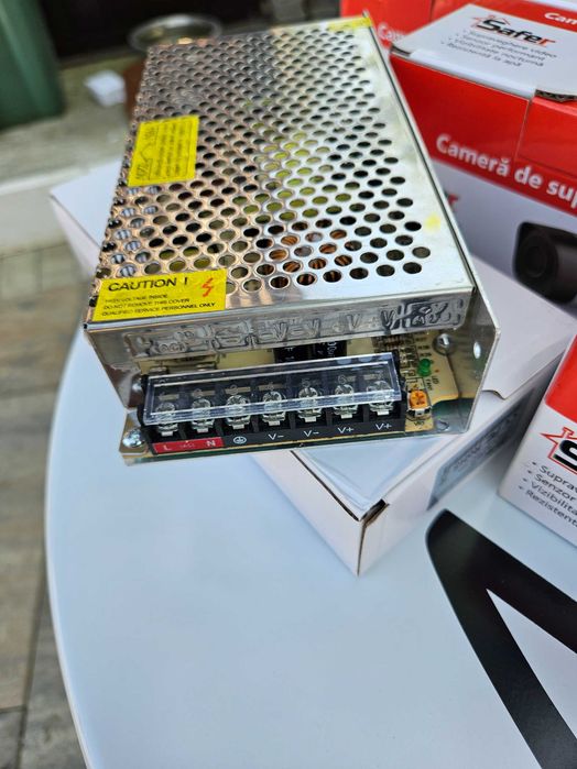 Camere supraveghere exterior