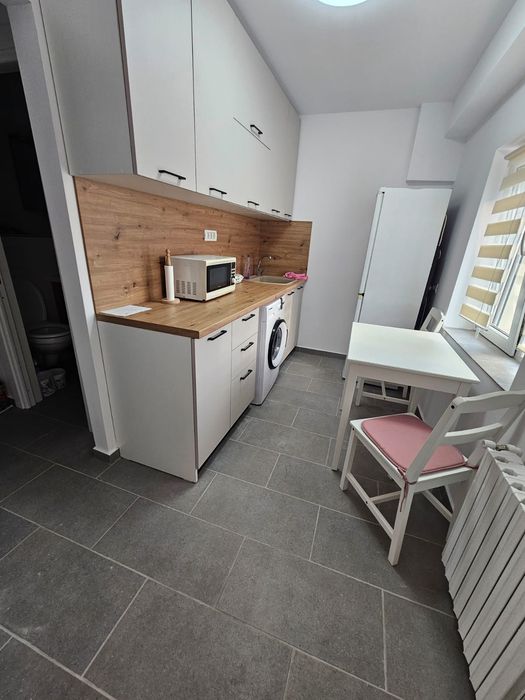 Apartament 2 cam decomandat str Unirii mobilat si utilat