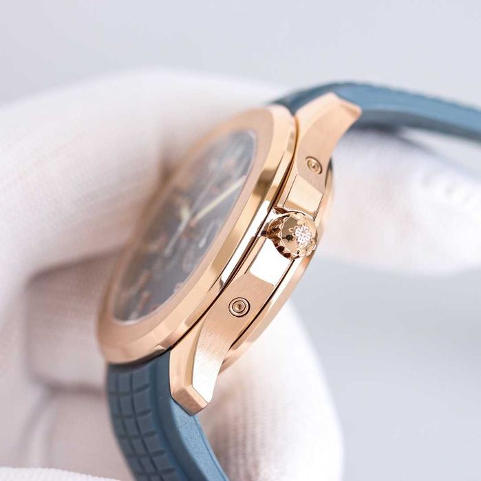 Автоматичен мъжки часовник Patek Philippe Aquanaut Annual Calendar 5261R