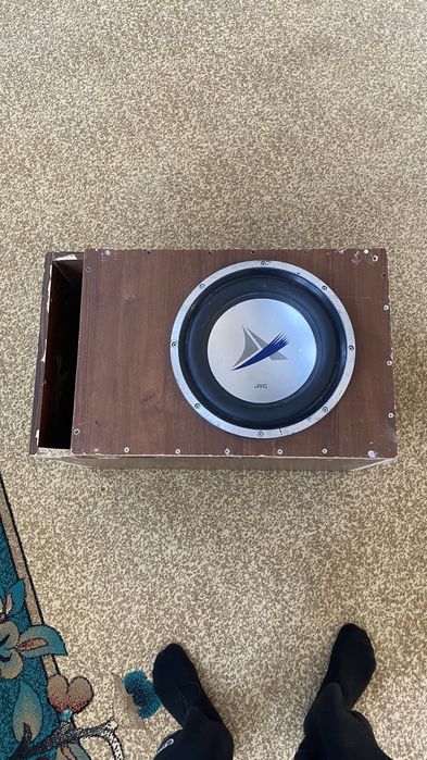 Продаётся сабвуфер