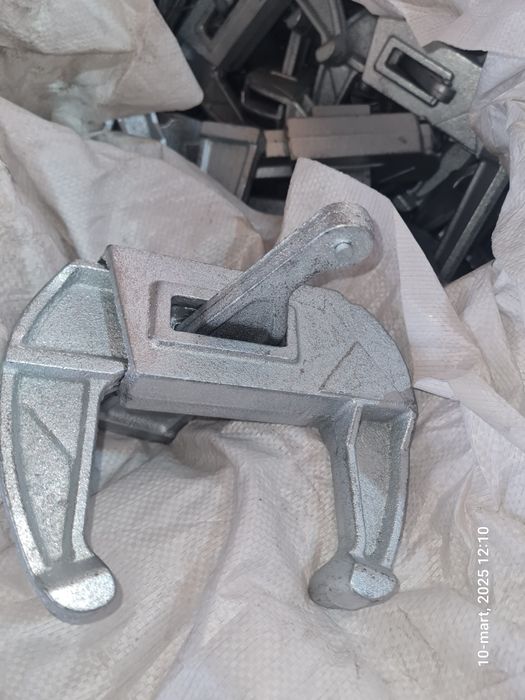 Клиновый замок 2,8kg. Опалубка. Qolip qulfi. Opalubka