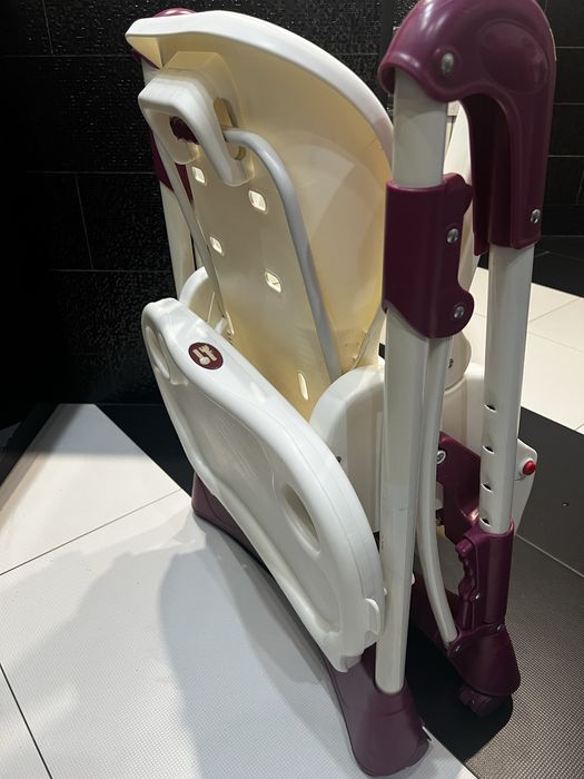 Стульчик для кормления Happy Baby