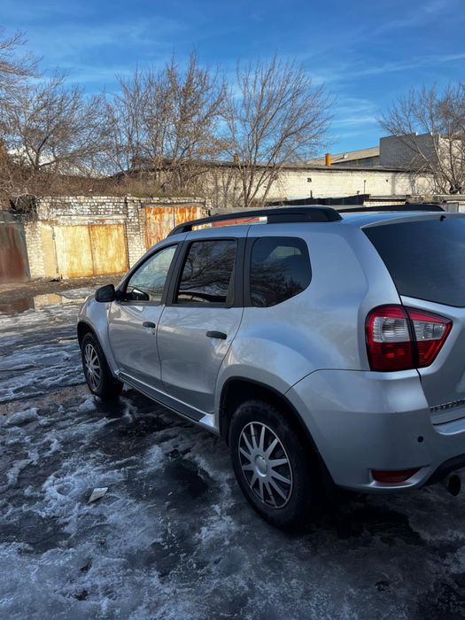 Продается Nissan Terrano 2014 года.