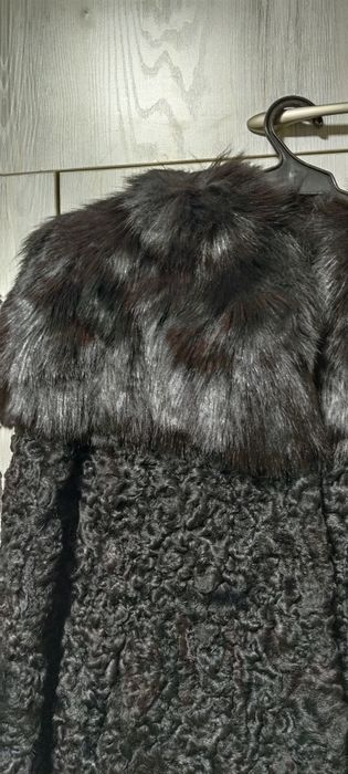 Полушубок каракуль.