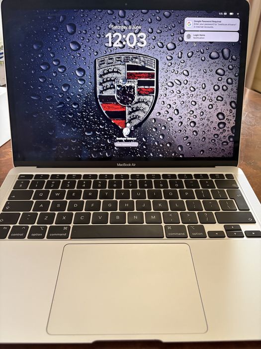 Macbook Air M1 256GB 90% Батерия