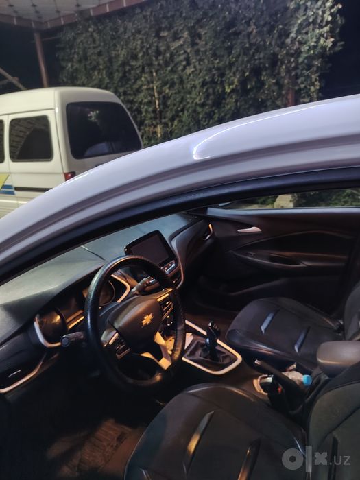 Chevrolet onix 2023
