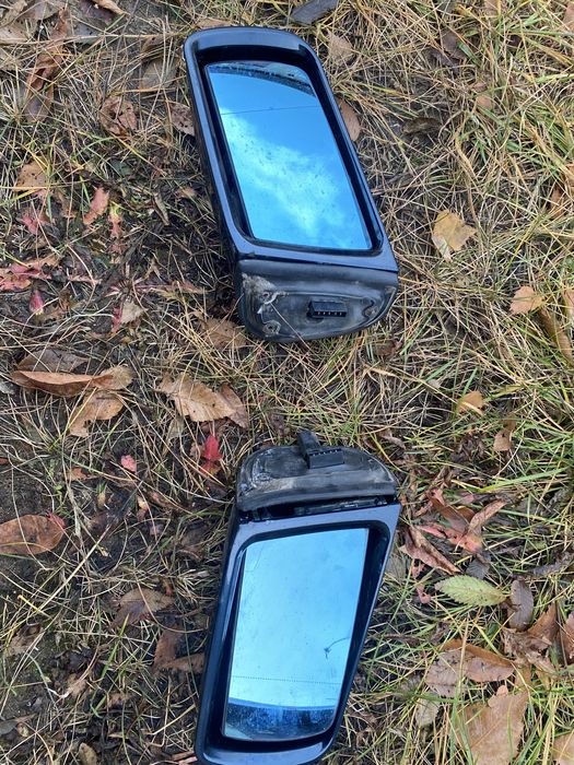 Запчасти на  w210