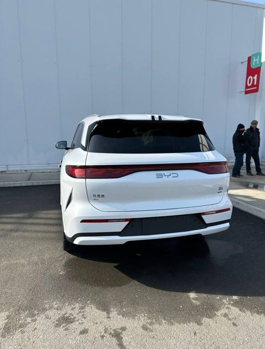 **Byd tang L 2 wd full 2025