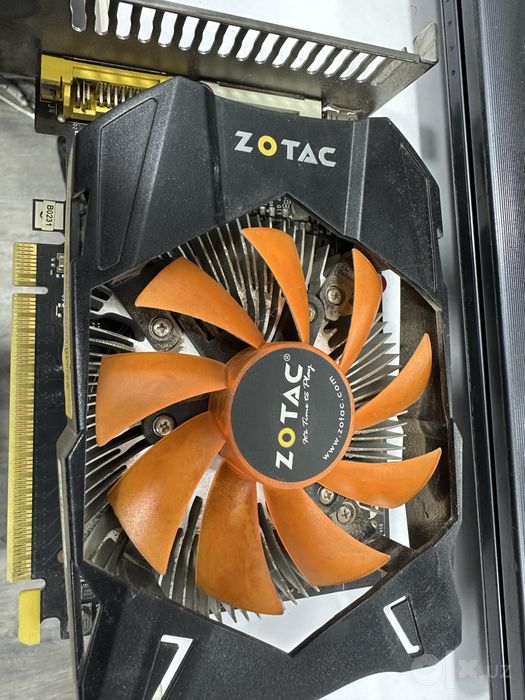 Продам видеокарту Zotac 750ti