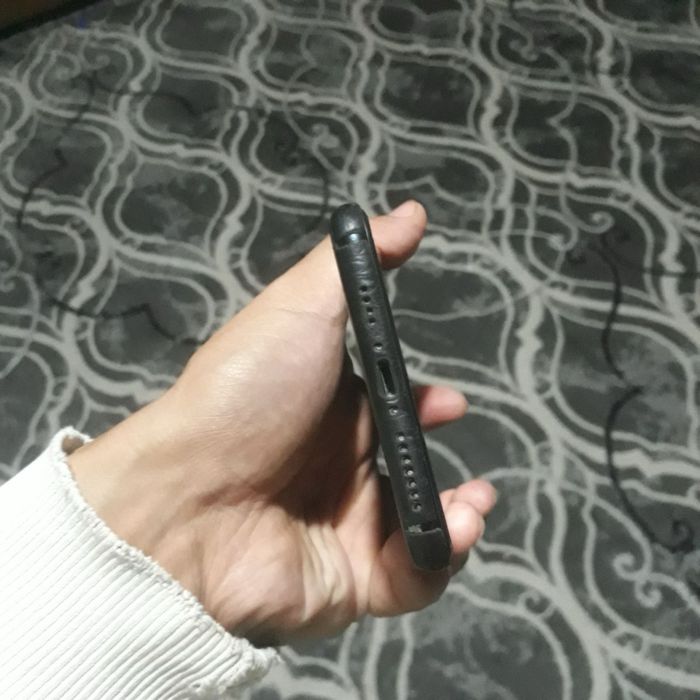 Iphone 11 pro Max..!