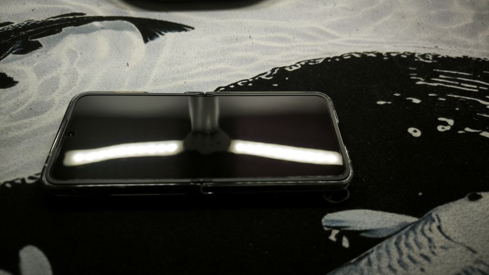 Vand/Schimb Samsung Z Flip 6 256GB Baterie 100% NOU