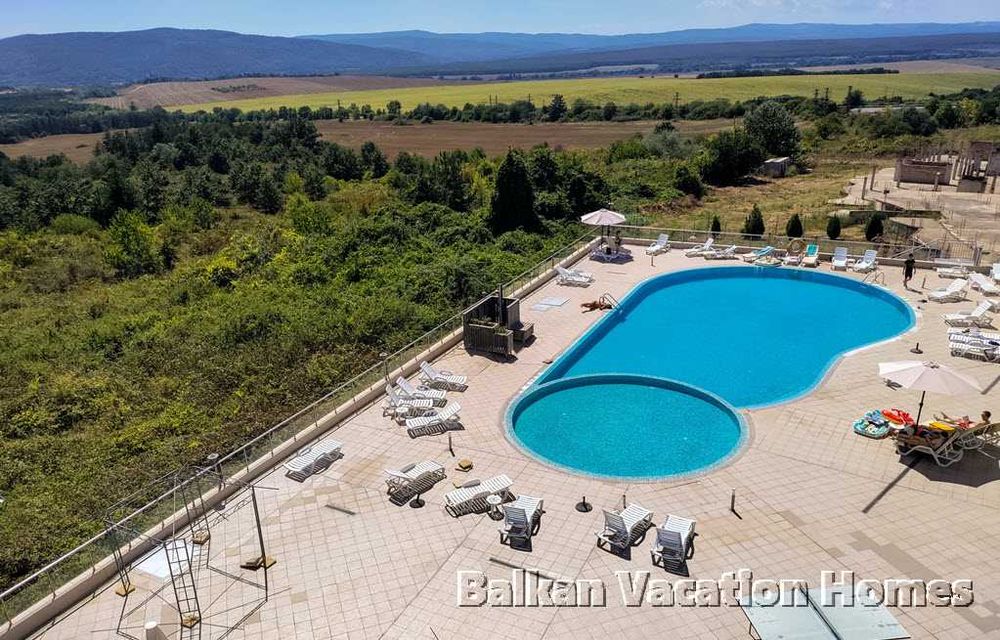 Двустаен апартамент с гледка море в Бяла