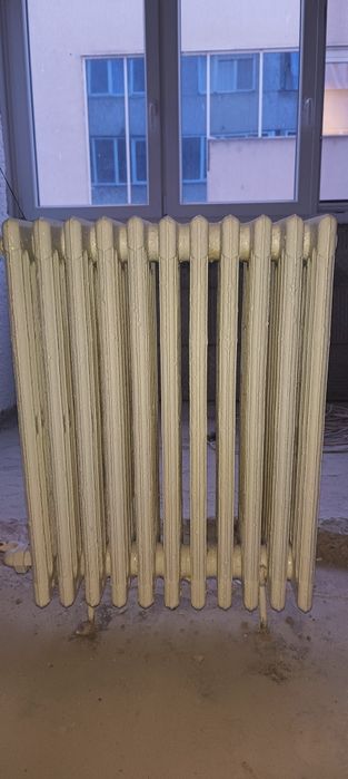 Calorifer din fontă