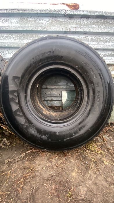 Продается Шина 12.00 R20