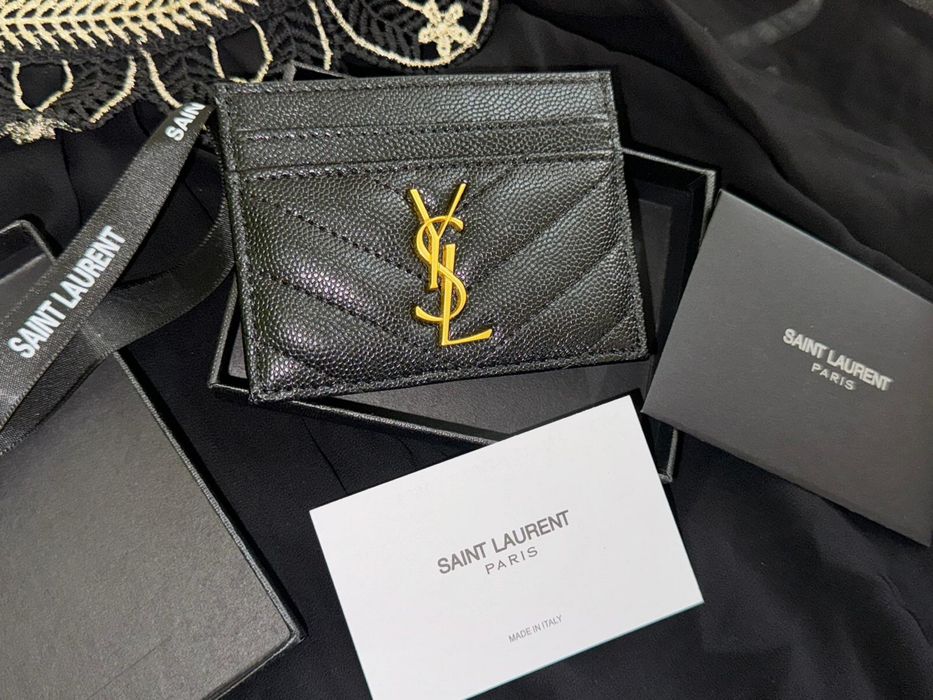 Etui carduri Saint Laurent