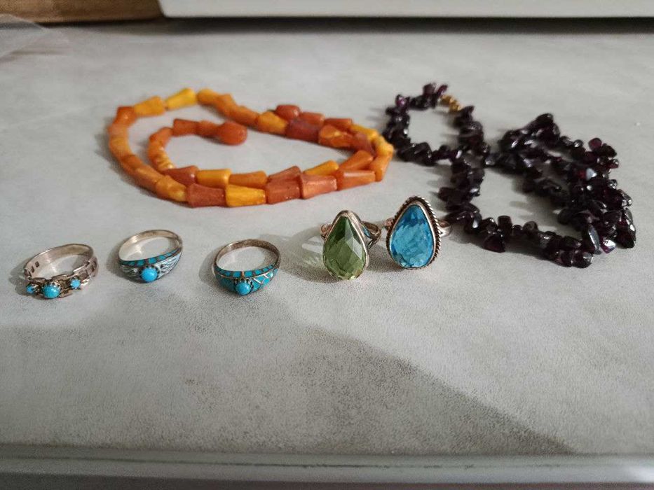 СРОЧНО продам коллекцию ювелирных изделий бусы кольца броши кулоны