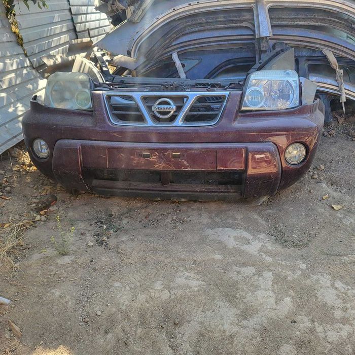 Ниссан передняя часть