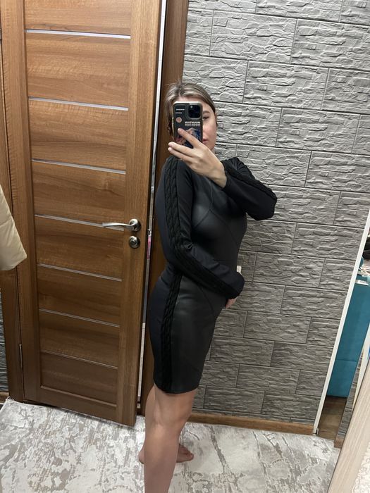 Продам кожаное платье