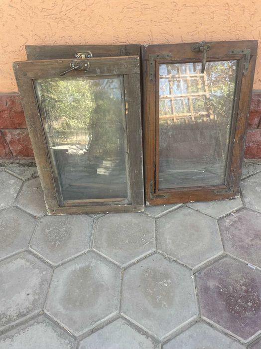 Б/у   окно и  дверь  без коробок