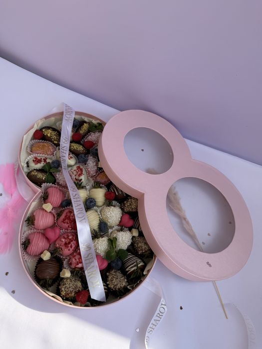 Клубника в шоколаде в подарок ( shokolad podaroki klubnika)