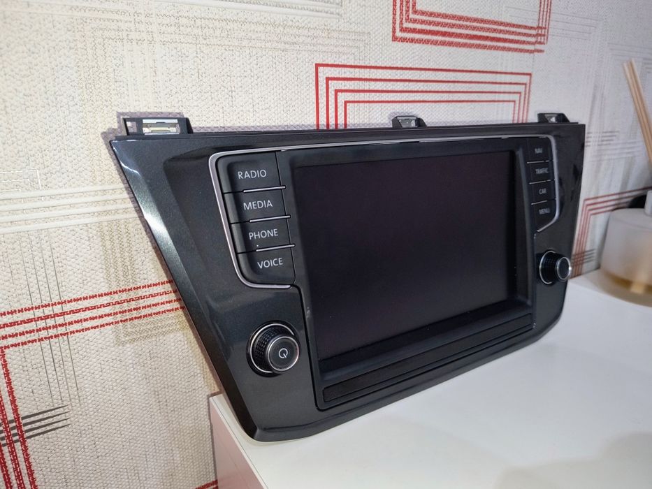 Дисплей за навигация тигуан 2