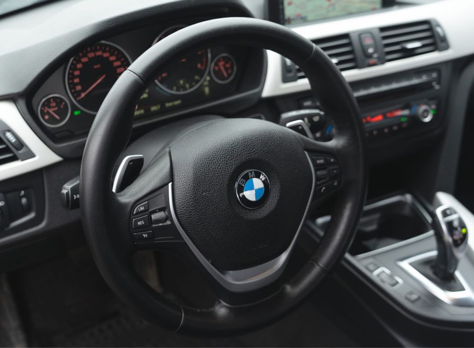 Bmw Seria 3 F31 X-Drive 4X4 Automata 184 Cp Sport Model F31