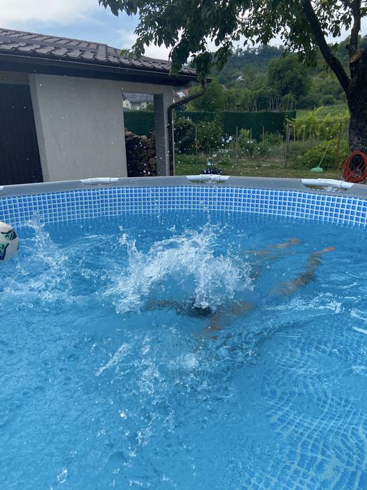 Piscina INTEX supraterana