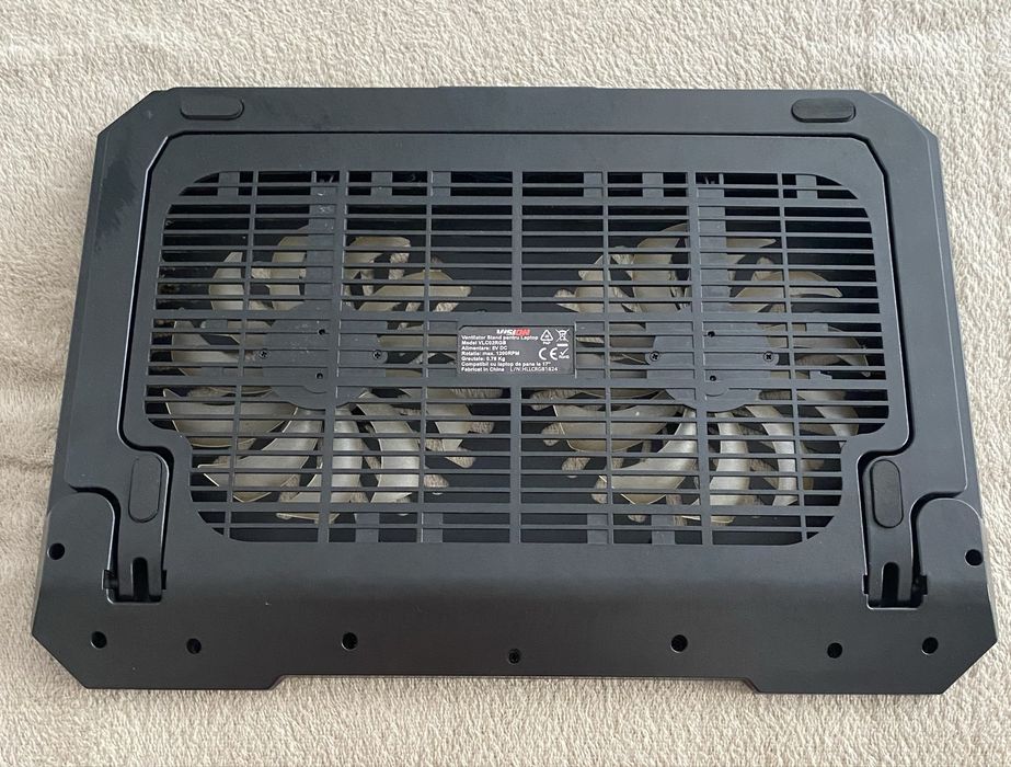 Vand casti mouse cooler si tastatura