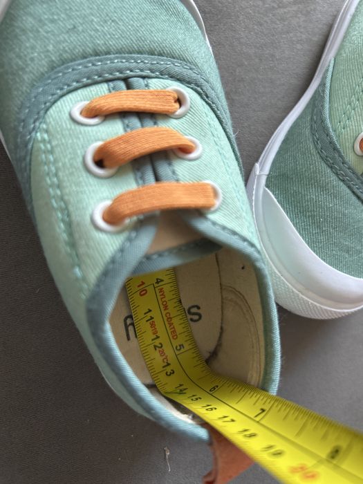 Детски обувки sinsay 22 размер