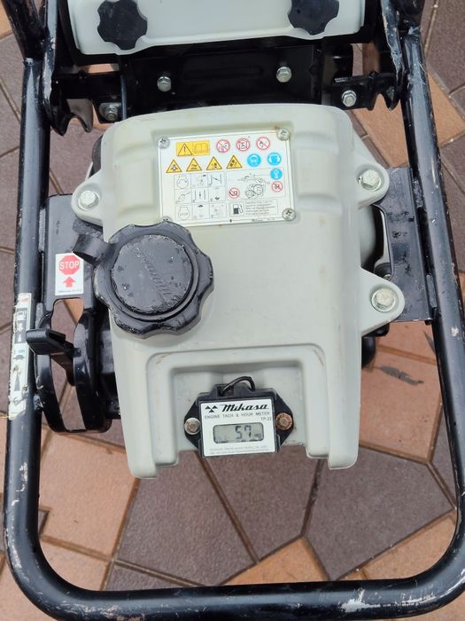 Mai compactor MIKASA  MTX-70E cu 57 ore de functionare