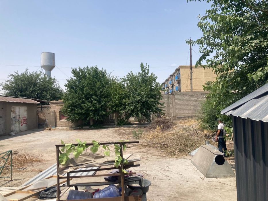 Срочно нотурар йер жой сотилади